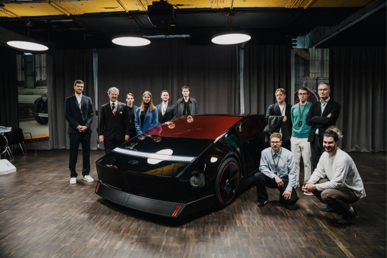 Design project at Munich University of Applied Sciences - Hyundai Obsidian