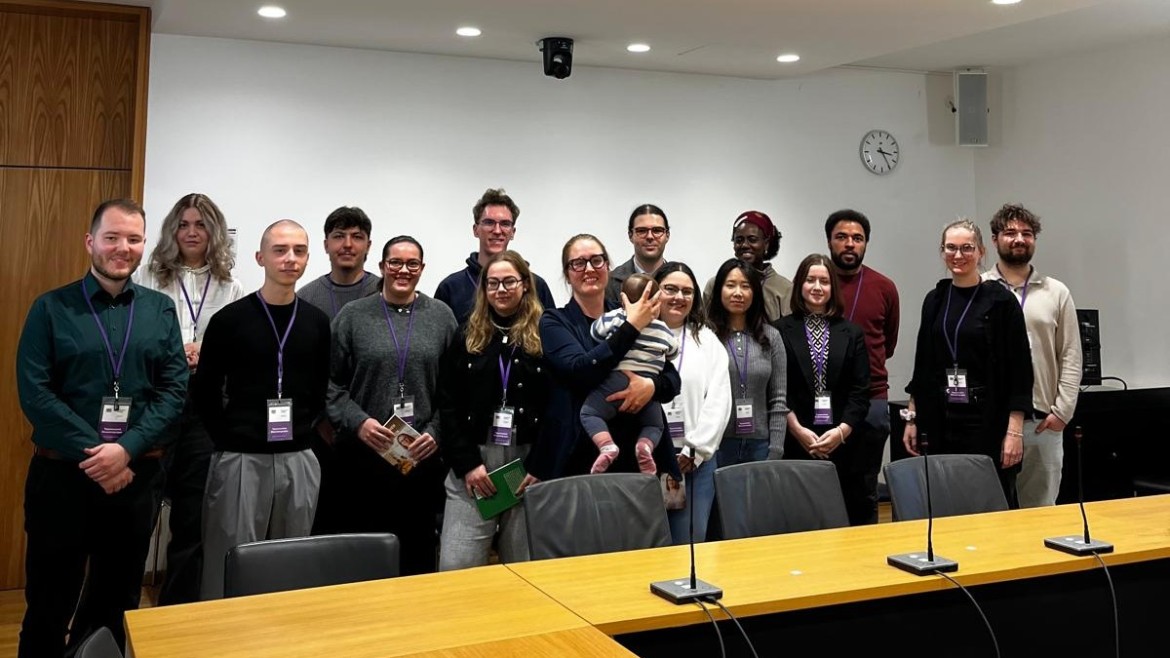 Studierende der HM mit Julia Post (MdL) im Bayerischen Landtag