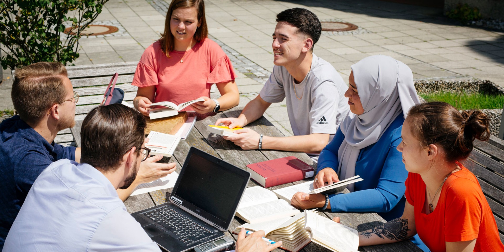 Symbolbild Studium an der Hochschule München