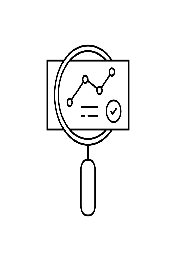 Datenblatt unter einer Lupe