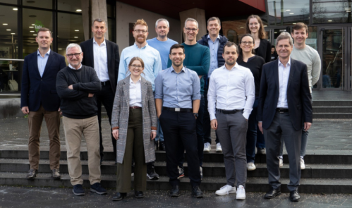 Das Team des Forschungsinstuts IMM vor dem 