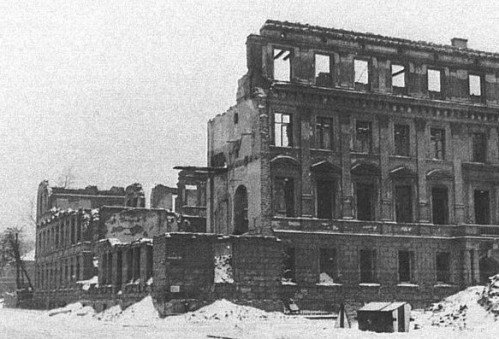 Ruine der Staatsbauschule
