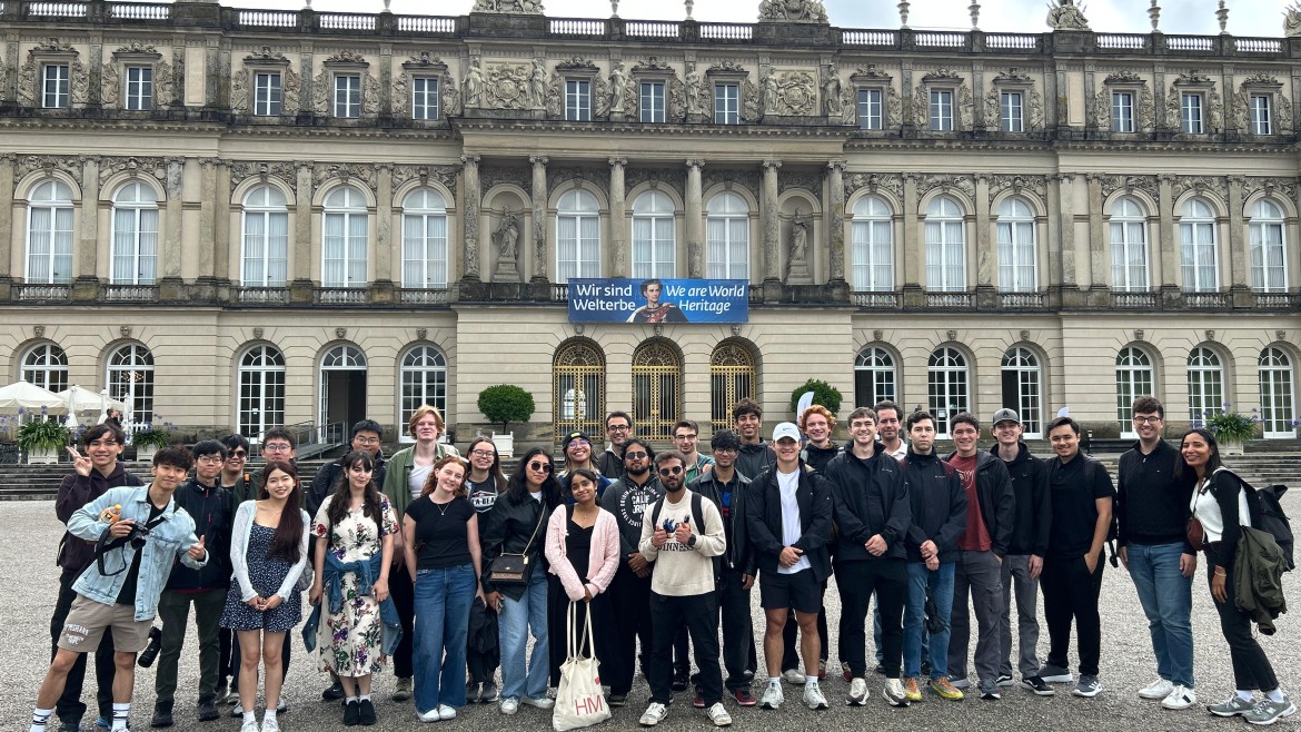Group picture HM Summer School participants in Herrenchiemsee