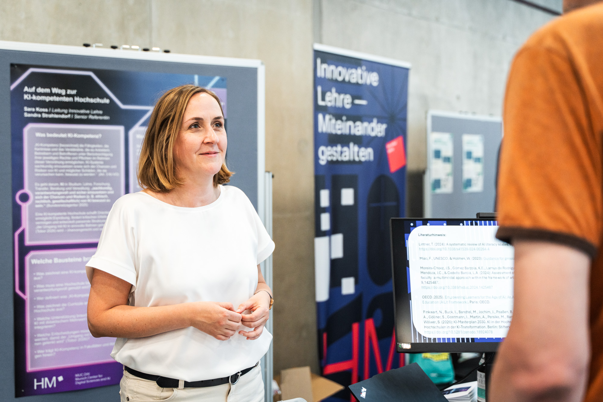 Ideen zur KI-kompetenten Hochschule werden diskutiert