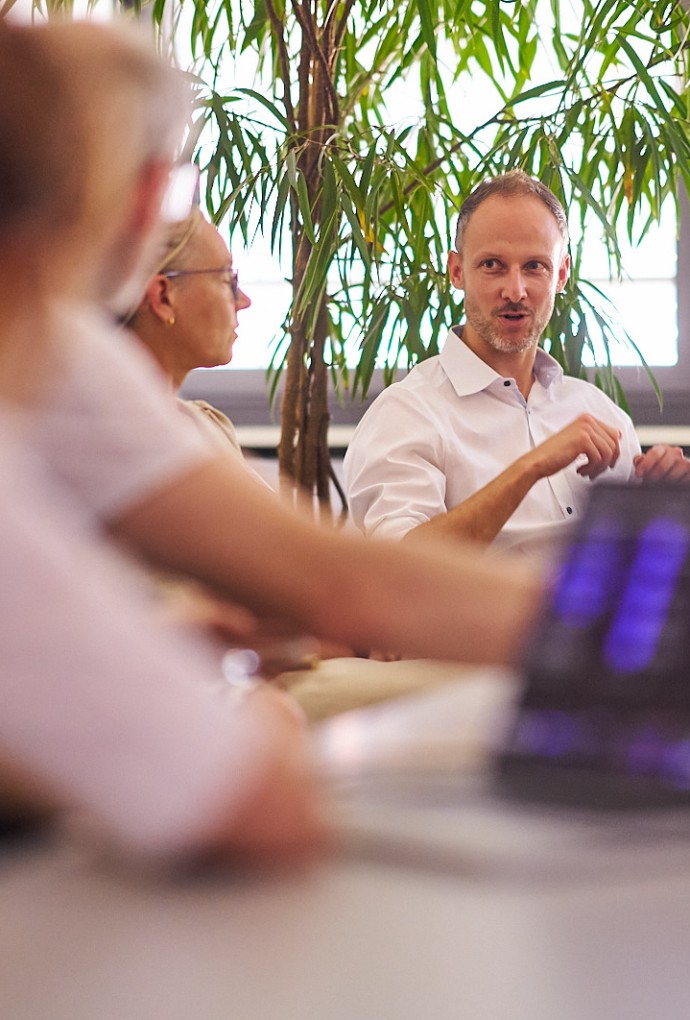 Thematischer Austausch in unterschiedlichen Workshops