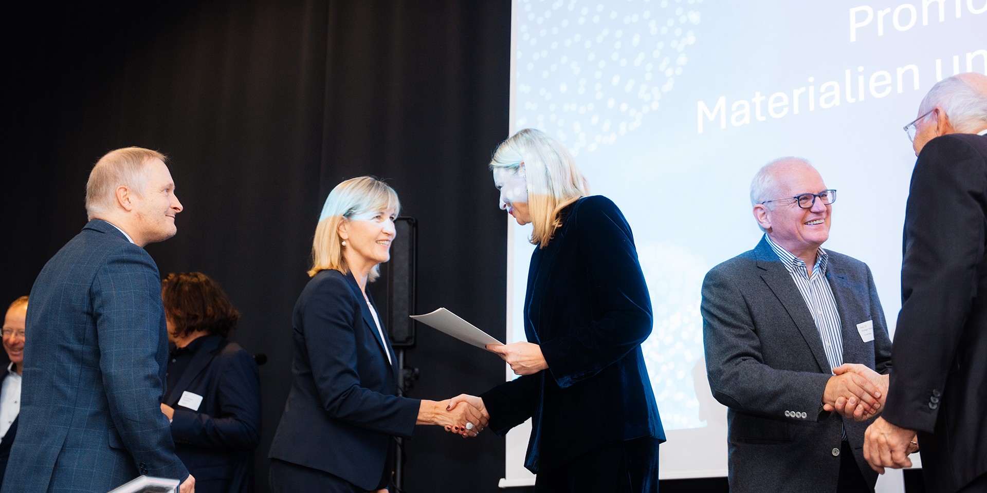 Mit einem Festakt in Ingolstadt feierten die bayerischen Hochschulen für angewandte Wissenschaften und Technischen Hochschulen ihre Promotionszentren. 