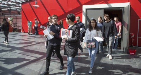 Nach der Begrüßung kommt die Registrierung (Foto: Sandra Sommerkamp)