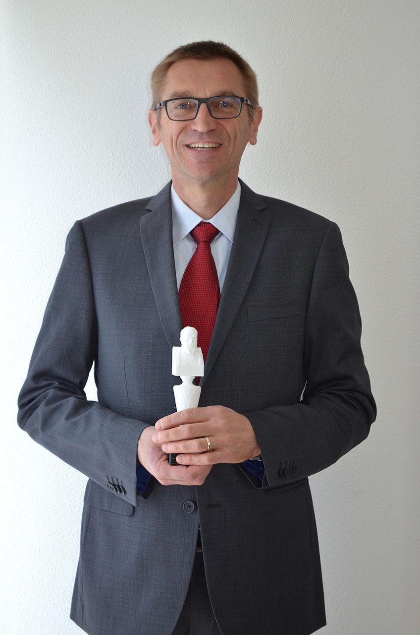 Den Oskar für Angewandte Forschung und Entwicklung erhielt Prof. Dr. Christian Schweigler