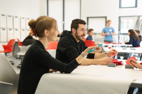 In der Zukunftswerkstatt arbeiteten Studierende ihre Ideen für einen hybriden Campus aus (Foto: Dominik Erl)