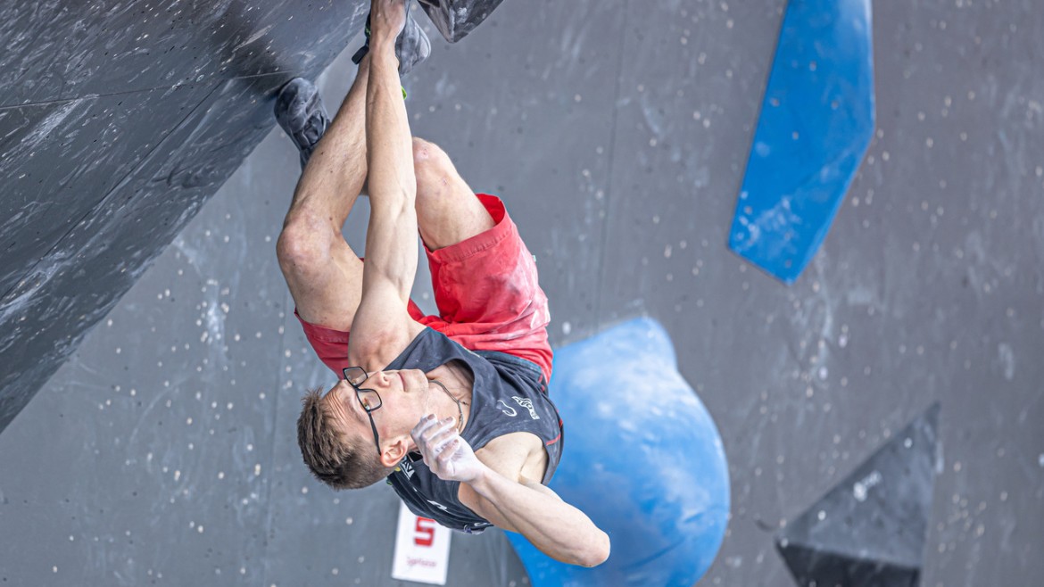 HM-Student klettert bei den European Championships 2022 (Foto: Vladek Zumr) HM-Student klettert bei den European Championships 2022