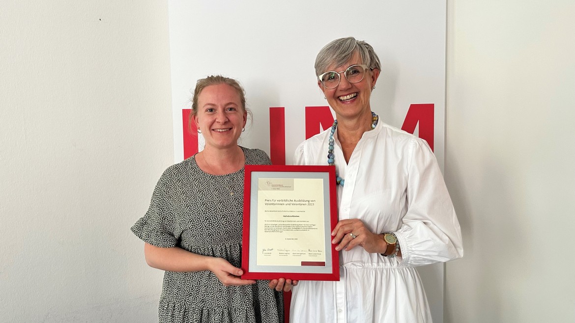 Abteilung Hochschulkommunikation hat Volopreis gewonnen ( Foto: Heidi Bundschuss) Abteilung Hochschulkommunikation hat Volopreis gewonnen