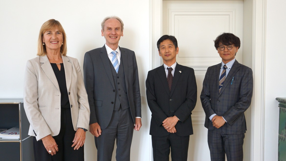 Japanischer Konsulatsbesuch (Foto: Hochschulkommunikation) Japanischer Konsulatsbesuch