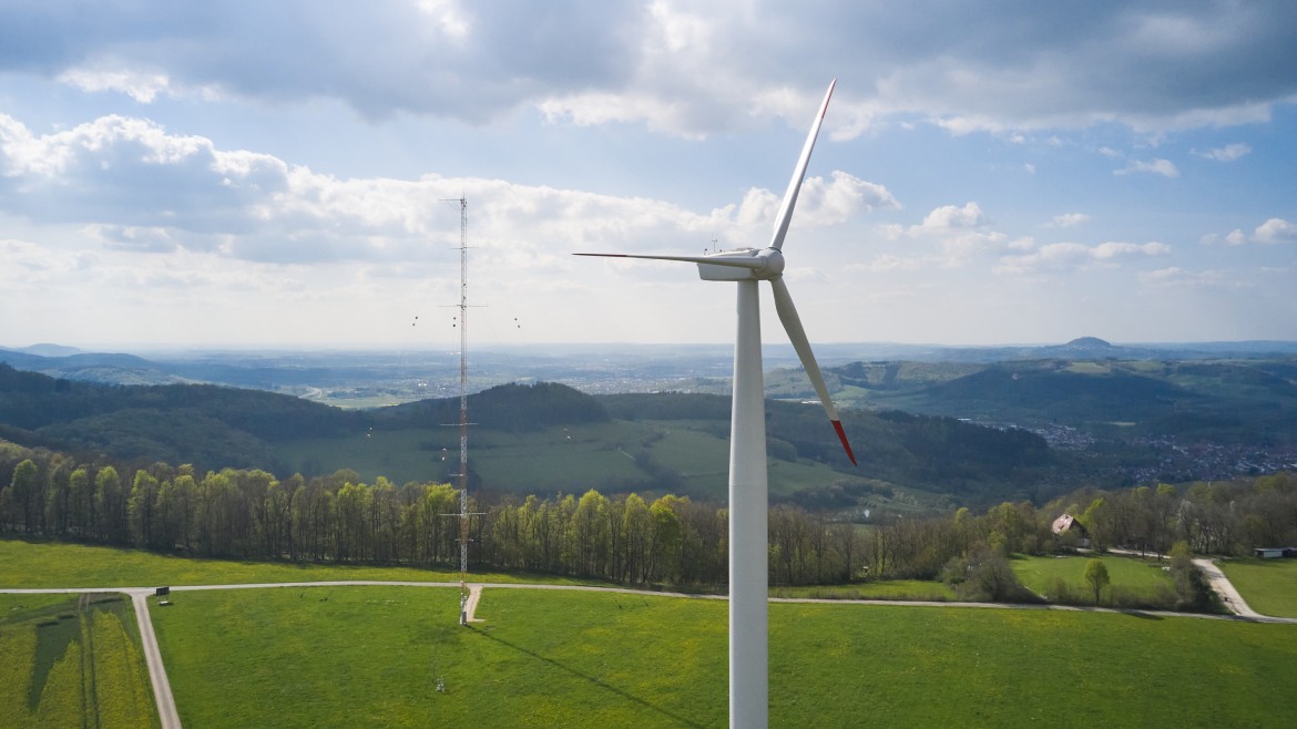 Windkraftanlage mit Forschungstechnik