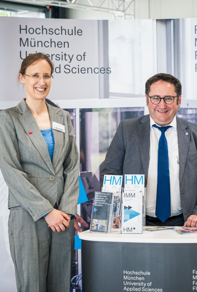 Claudia Burtscher, Tobias Gotthardt und Joanne Arkless
