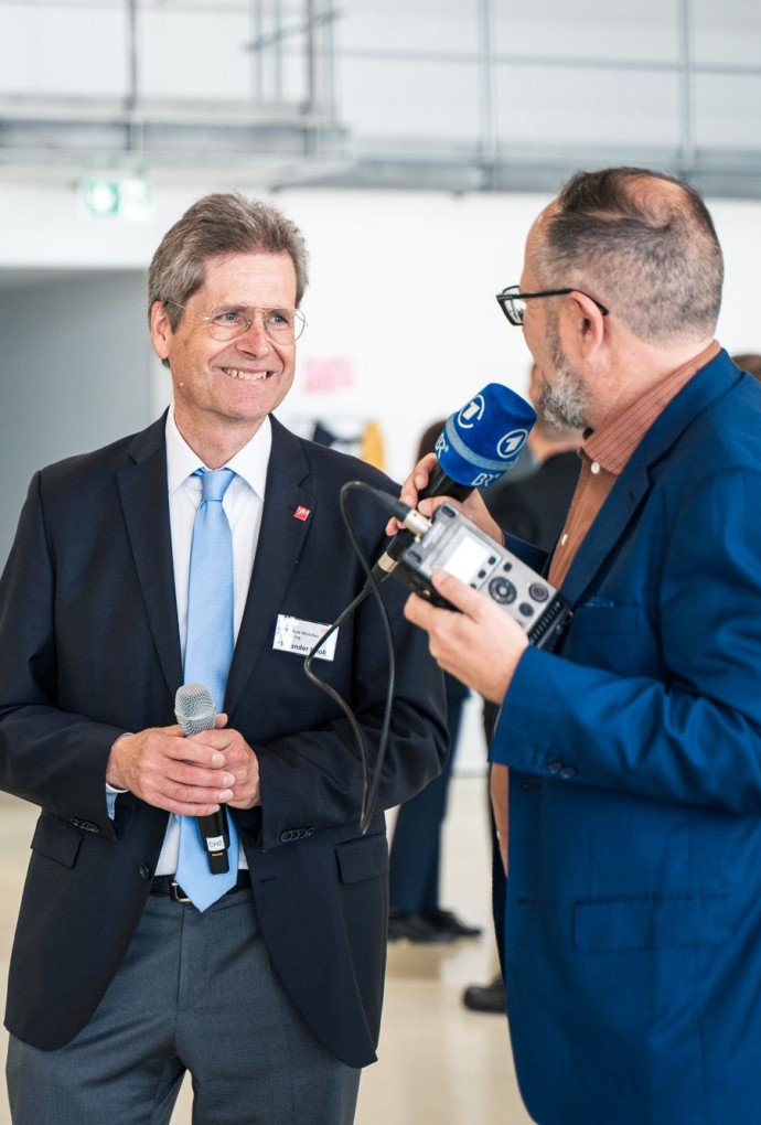 HM-Professor Alexander Knoll im Interview