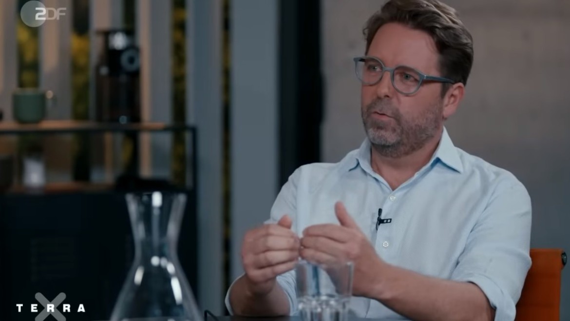 Prof. Dr. Christian Holler bei ZDF Terra X (Foto: ZDF) Prof. Dr. Christian Holler bei ZDF Terra X
