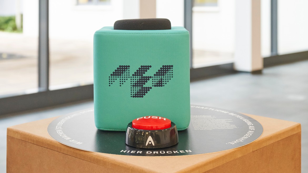 Wurfmikrofon und Buzzer