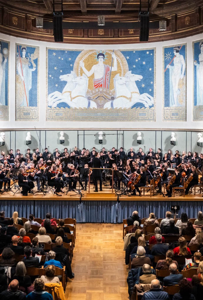 Winterkonzert des Chors und Symphonieorchesters der HM