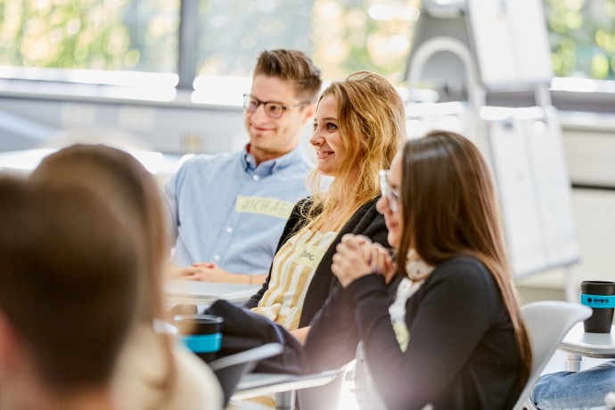 Masterstudierende im Seminar