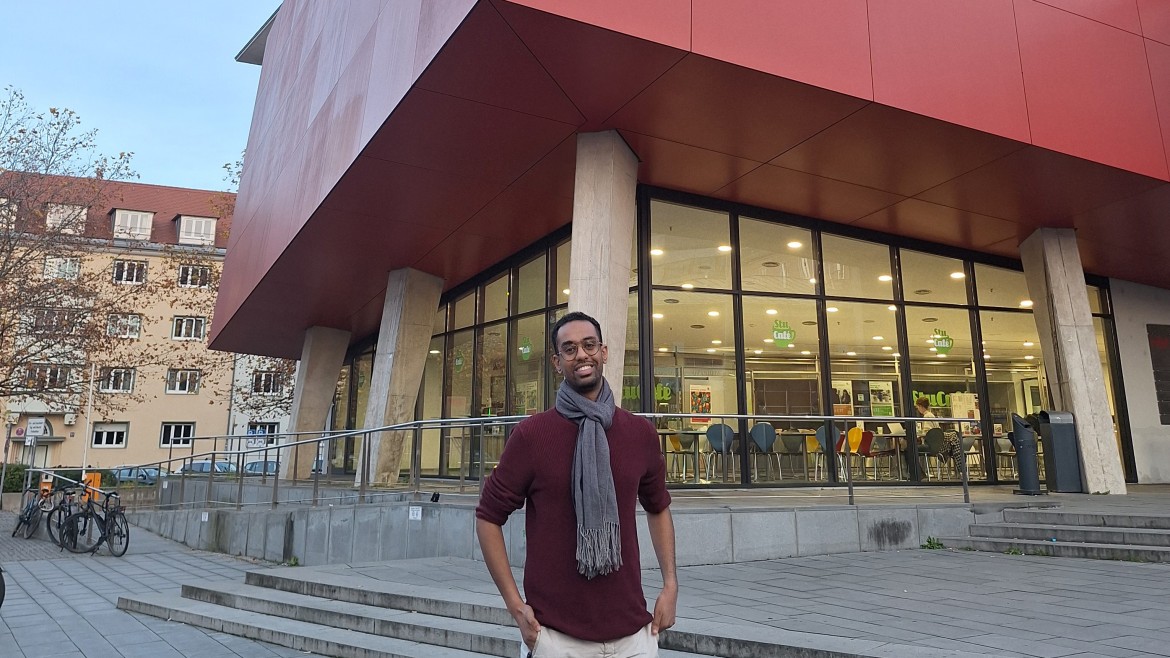 Billal Higo roter Würfel