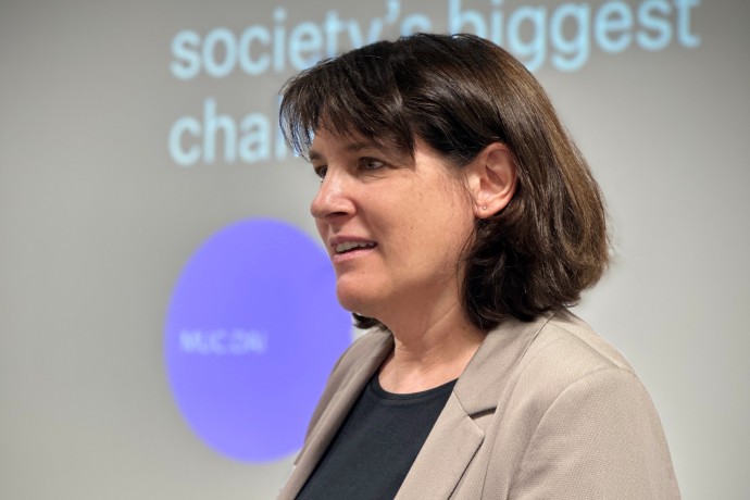 Prof. Dr. Gudrun Socher während ihres Vortrags Vom User zum Agent Boss