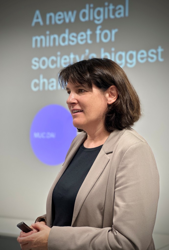 Prof. Dr. Gudrun Socher während ihres Vortrags Vom User zum Agent Boss