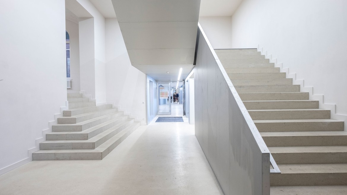 Treppenhaus im Gebäude Lothstraße 17