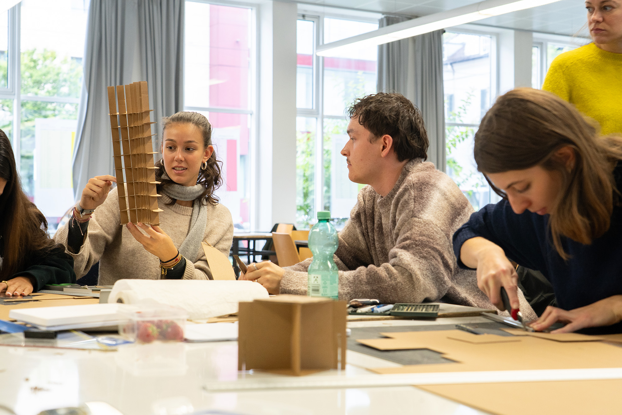 Erstsemesterwoche Bachelor 2025 | Objekte zum Verweilen