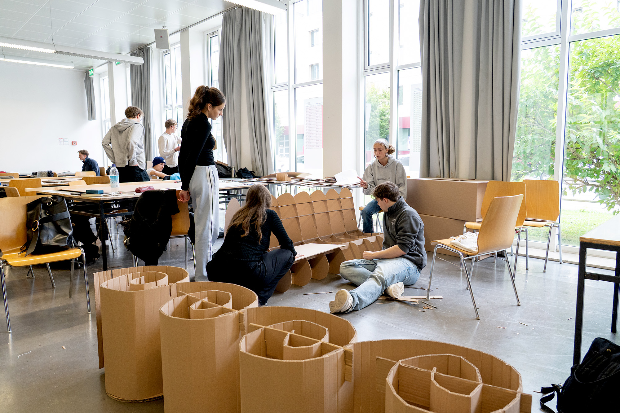 Erstsemesterwoche Bachelor 2025 | Objekte zum Verweilen