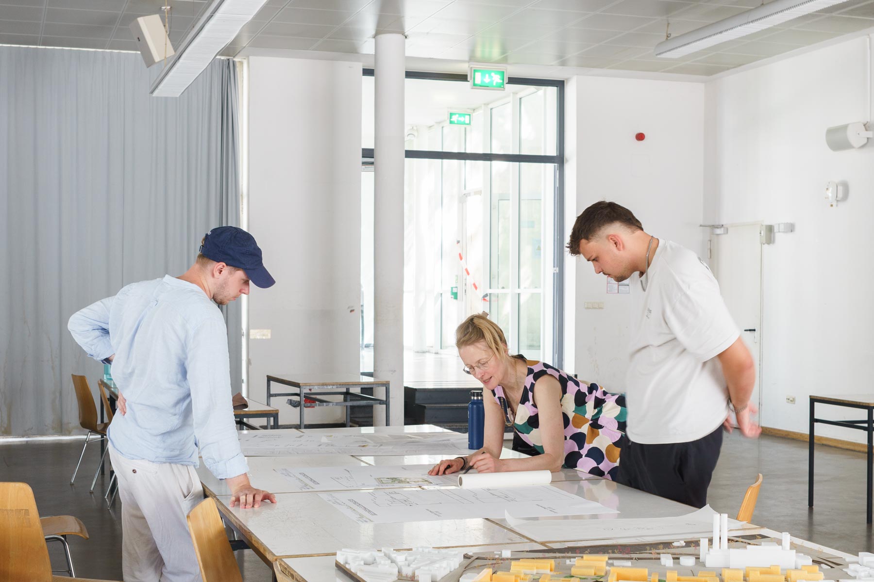 Eindrücke aus dem Studienalltag Bachelor Architektur – Studierende arbeiten am Entwurfsprojekt