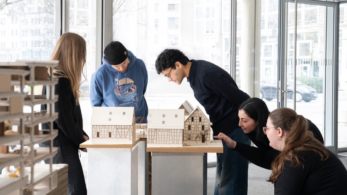 Studieninteressierte | Master Thesis Ausstellung WiSe 24/25