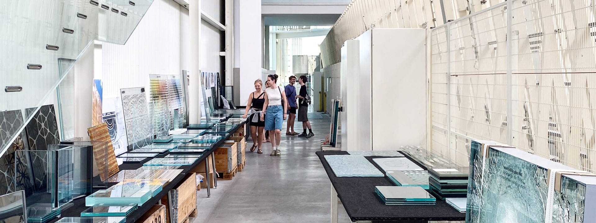 Exkursion zur Glasbaufirma Sedak in Gersthofen, Architekturstudium Master, Hochschule München