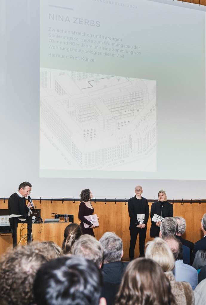Die Abschlussfeier der Absolventinnen und Absolventen 2024 | Die Jahrgangsbesten Master und Bachelor