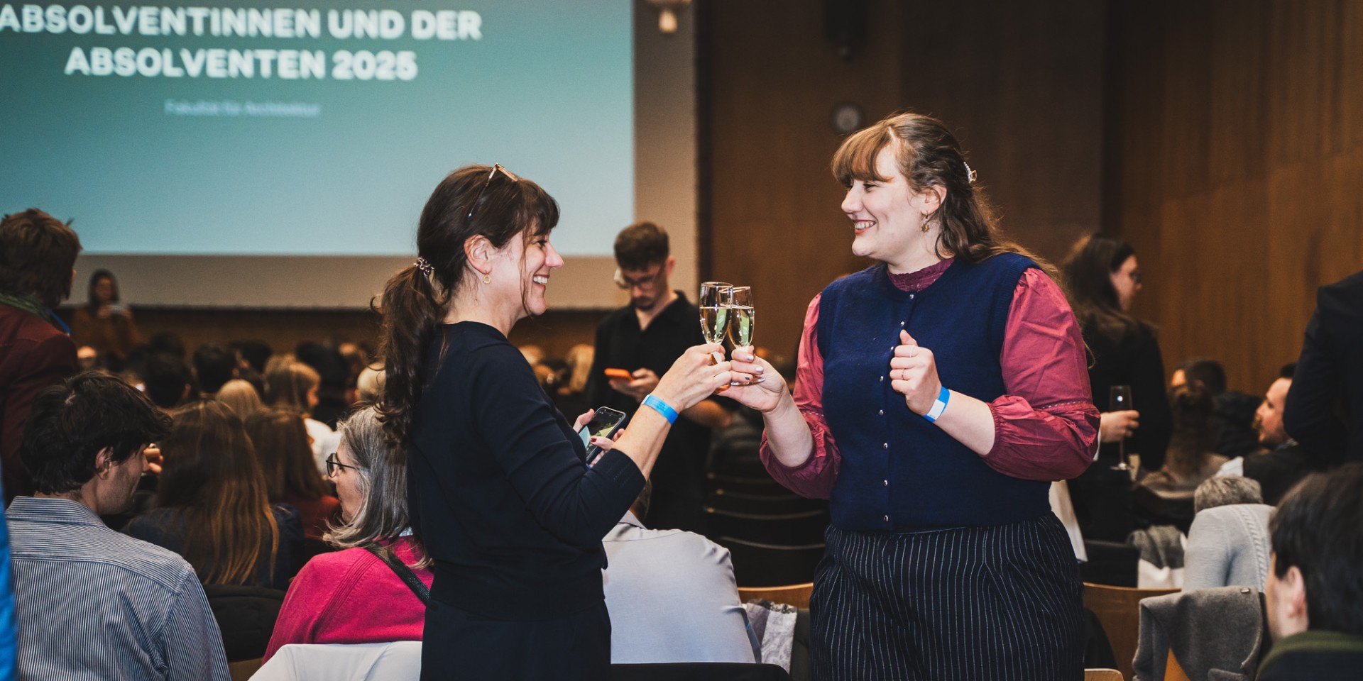 Abschlussfeier der Absolventinnen und Absolventen 2025