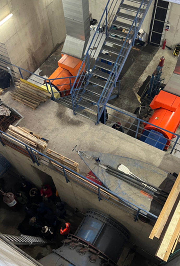 Besuch eines Wasserkraftwerks an der Wertach