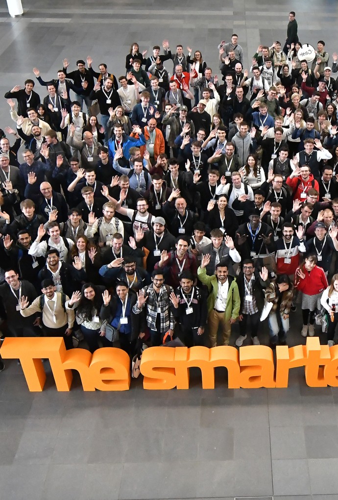 Studierende auf der Fachmesse The Smarter Europe