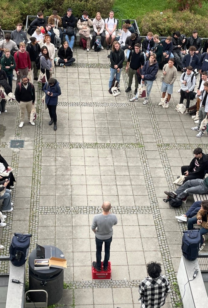 Ansturm zum Semesterstart: Fachschaft begrüßt 600 Studienanfänger