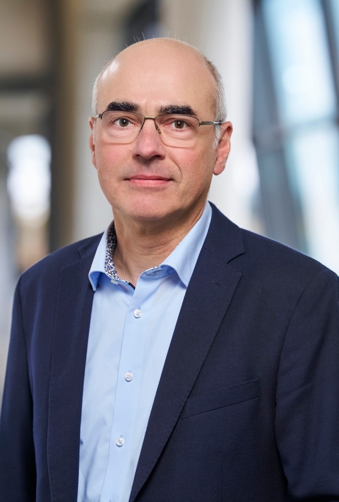 Prof. Dr. Claudio Zuccaro