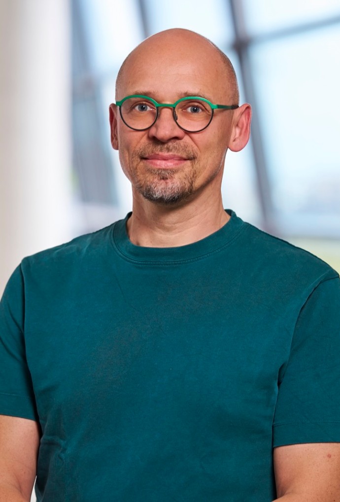 Prof. Dr. Nils Rosehr