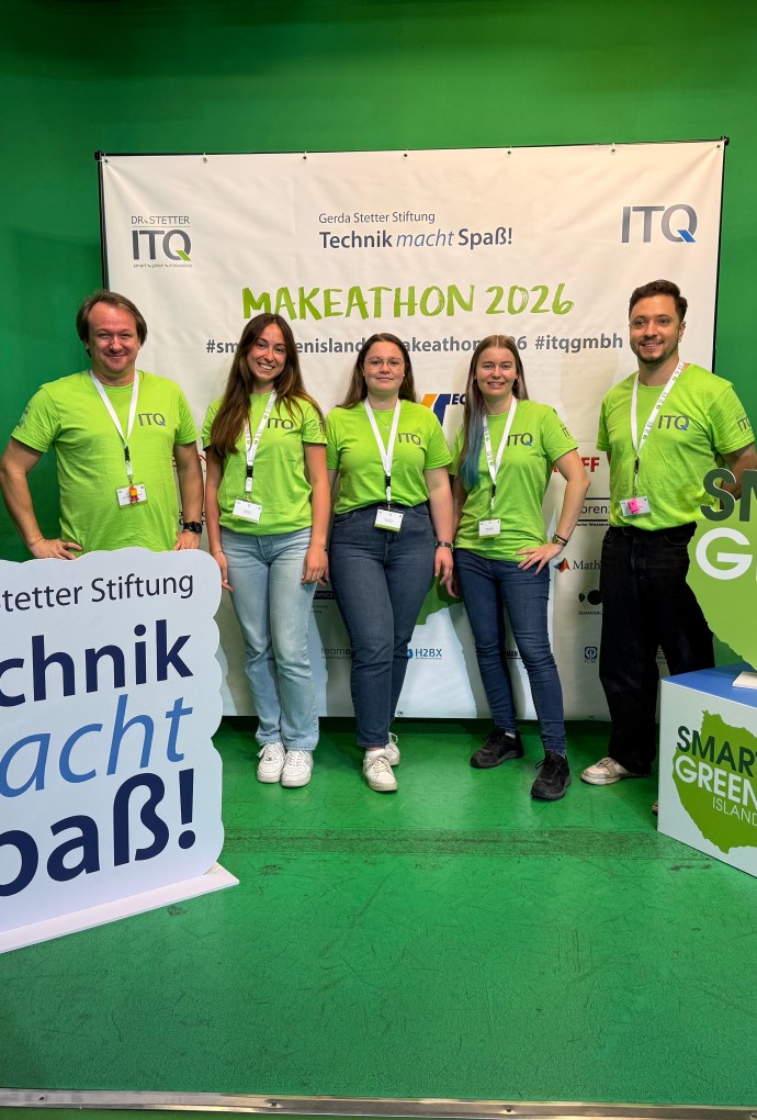 Studierende der Fakultät für Elektrotechnik und Informationstechnik auf dem Makethon 2026