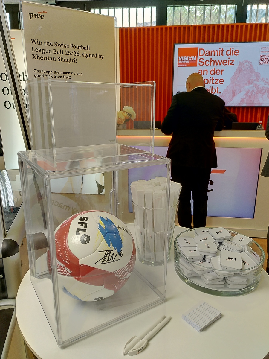 Der Tischkicker der FK04 zu Gast in der Schweiz.