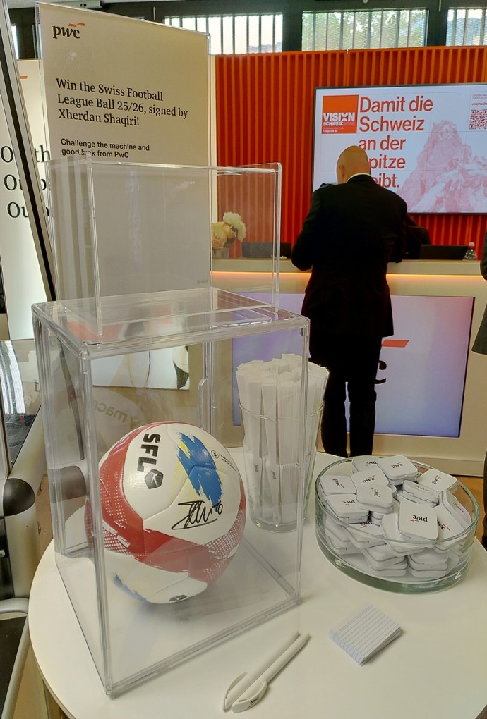 Der Tischkicker der FK04 zu Gast in der Schweiz.
