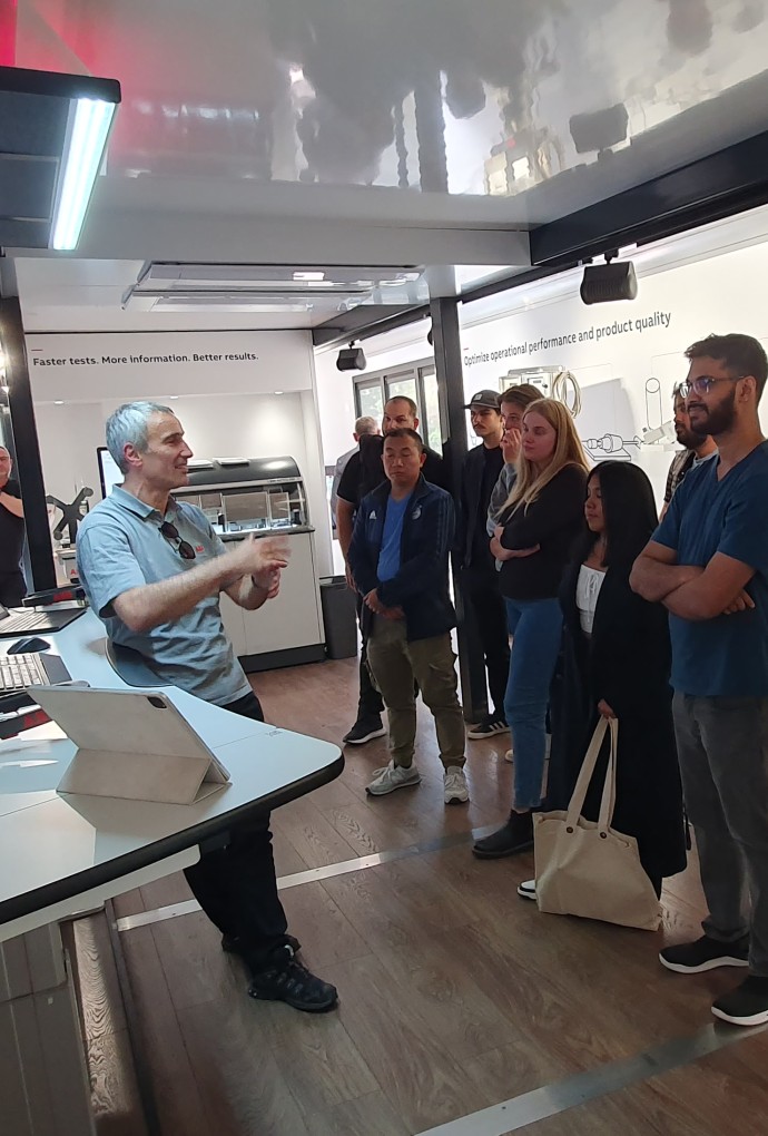 ABB Pulp und Paper mit Messetruck an der Hochschule München