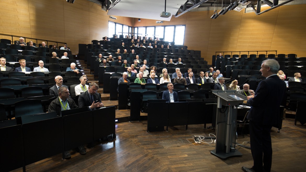 Prof. Dr. Martin Leitner beim 75. Jubiläum des Papier- und Verpackungsstudiums