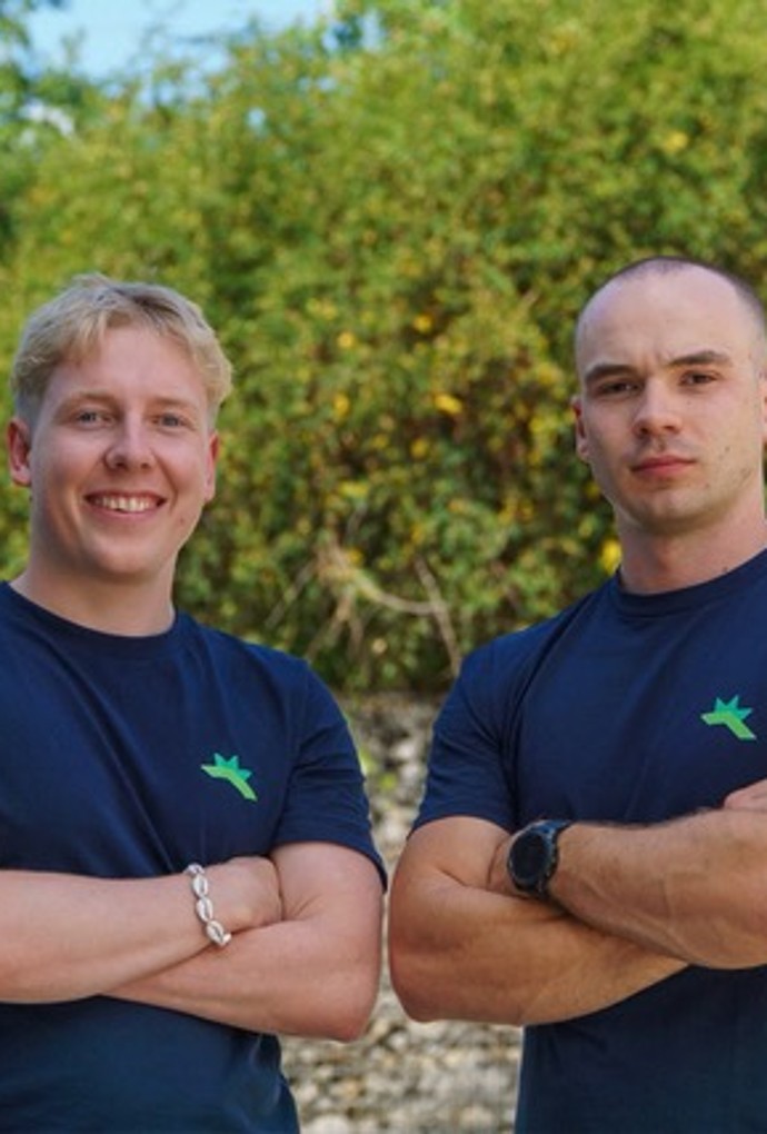 Jan Wollschläger (links) und Moritz Westerkamp, Gründer von nexpaper