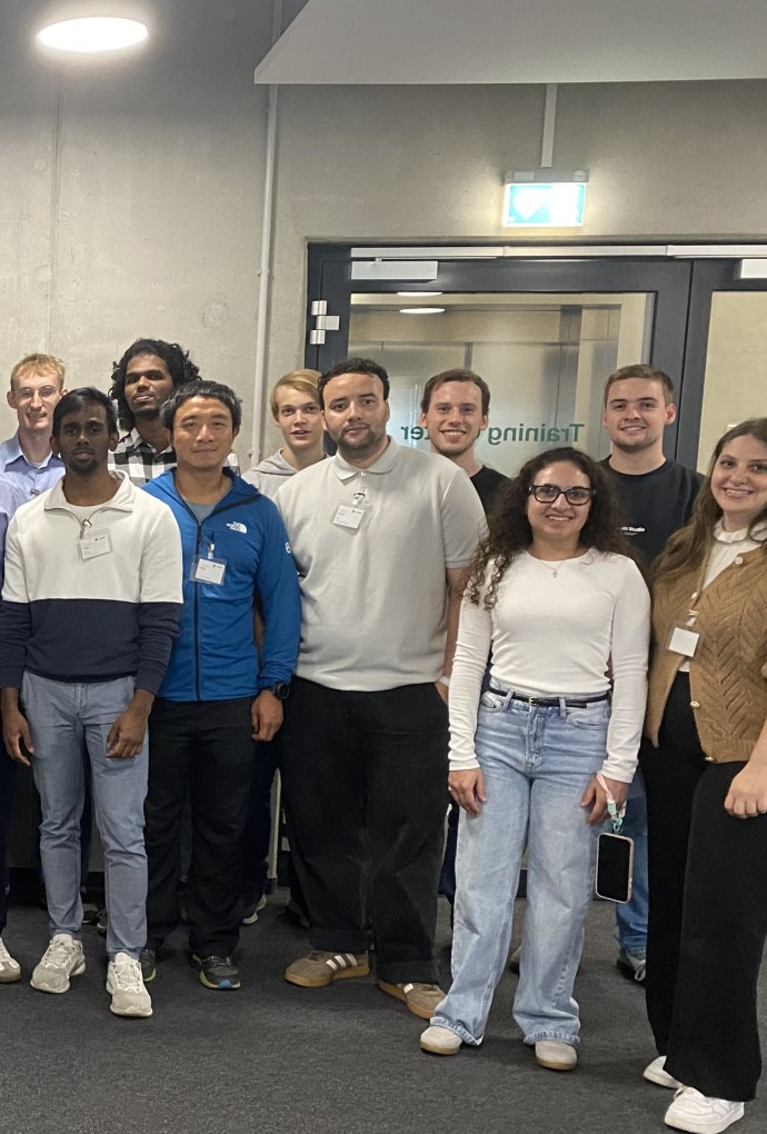 Studierende der Hochschule München auf Exkursion bei SÜSSMicroTec