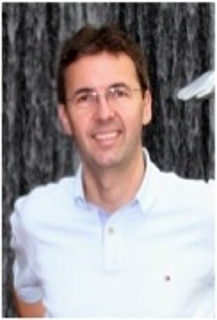 Profilbild Prof. Dr. Stefan Linner