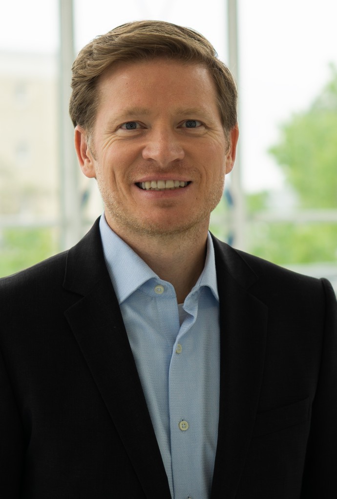 Prof. Dr. Florian Schwarz