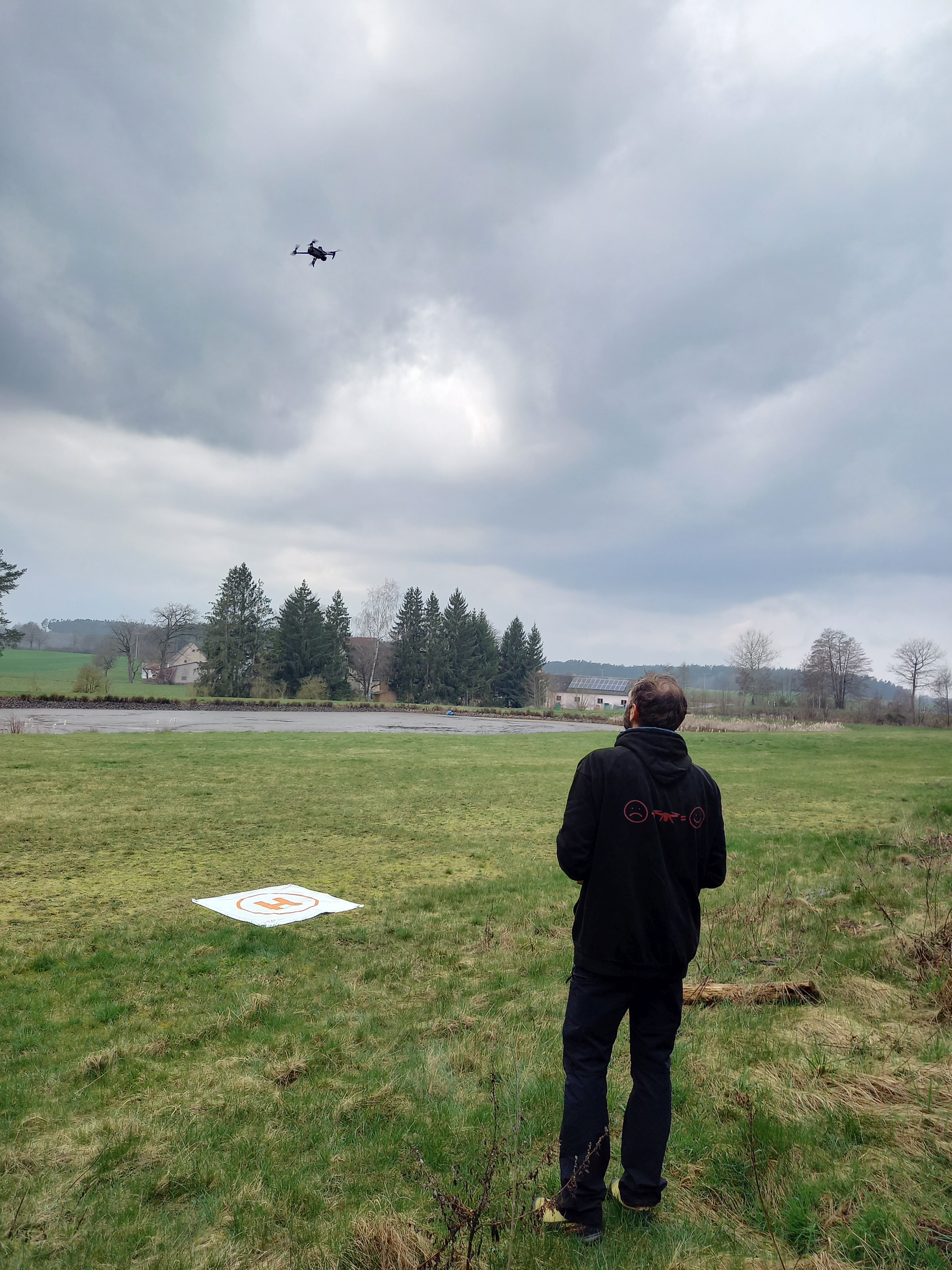 Drohne mit Pilot