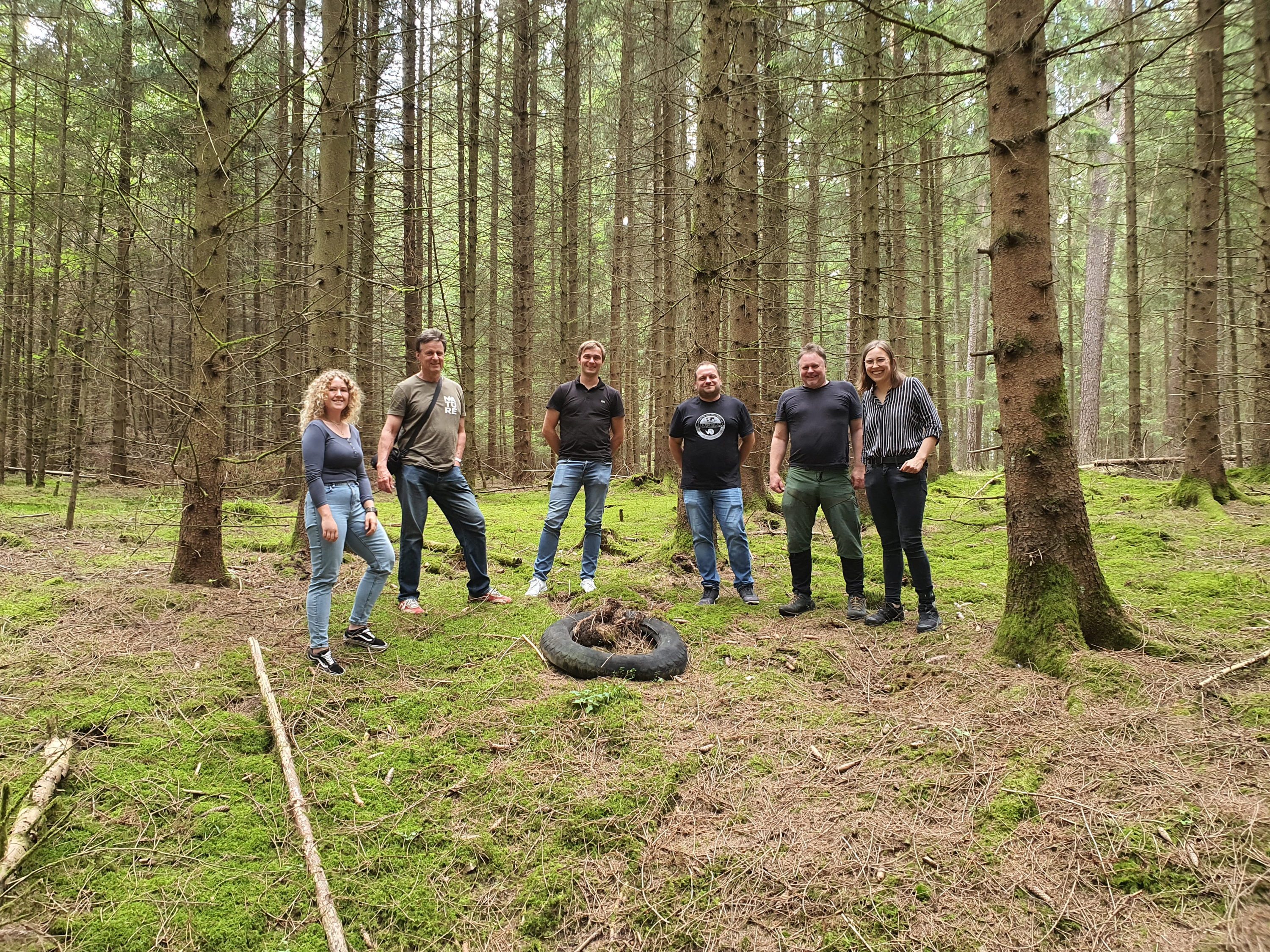 Gruppenbild im Wald